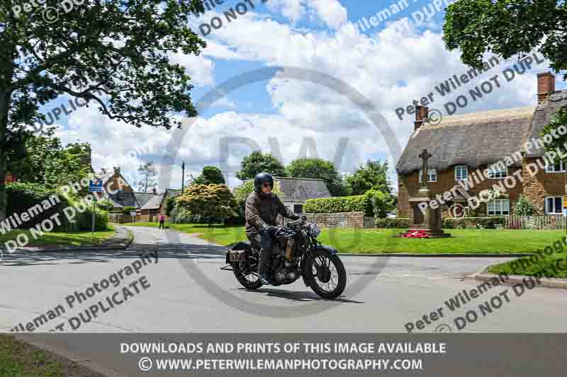 Vintage motorcycle club;eventdigitalimages;no limits trackdays;peter wileman photography;vintage motocycles;vmcc banbury run photographs